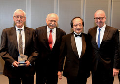 Ron de Kloet, Alan Schatzberg, Teruhiko Higuchi and Florian Holsboer after the Golden Kraepelin Medal award ceremony.