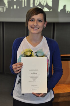 Angelina Rusin nach Verleihung des MPG Azubi-Preises 2014.