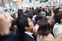 Die voll gestopfte U-Bahn kann sozialen Stress bedeuten