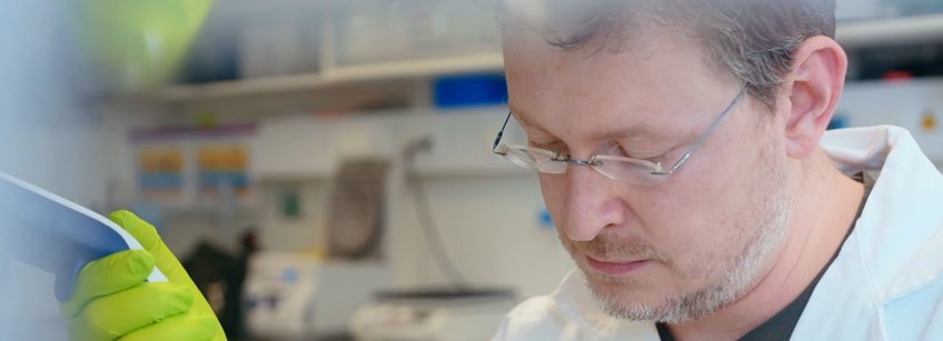 We are looking for enthusiastic students & postdocs Door to the translational research labs