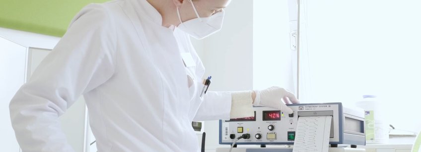 Elektrokonvulsionstherapie (EKT) Nervenzellen feuern im Gehirn